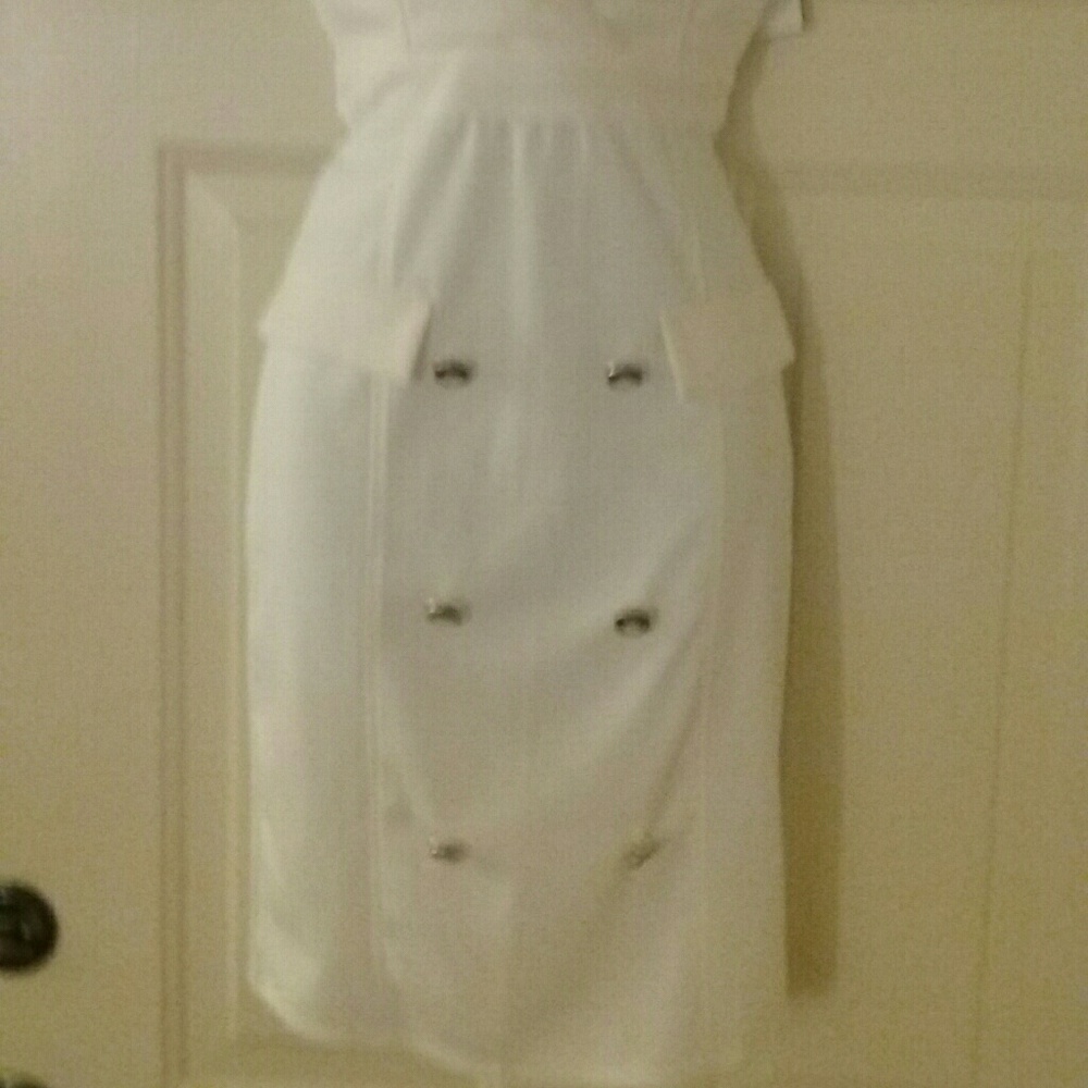 Button Detail Dress - Picture 2 of 3